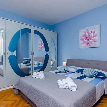 Miro And Marino Apartment