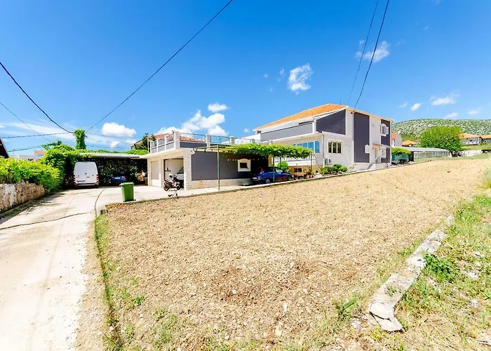 Apartment Miro And Marino